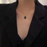 Colgante Cuadrado Minimalista de Acero Inoxidable Joyería Vintage de Oro para Mujeres - details 10