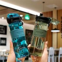 Botella de agua portátil para deportes al aire libre, vaso de plástico Multicolor de 500ML con asa para estudiantes, viaje al aire libre, gimnasio - details 2