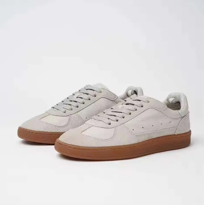 Diseñe zapatos deportivos respirables de moda para hombre con pendiente degradada, zapatos de diseñador - 1