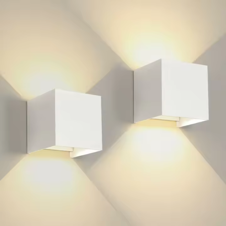 Lámpara de Pared LED Moderna Blanca Luz Cálida, Ajustable, Impermeable IP65, Iluminación Exterior - 1
