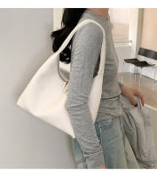 Nicho de gama alta sentido bolso de hombro de gran capacidad casual y versátil otoño simple pu bolso de cuero suave mujer - details 10