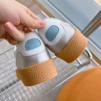 Zapatos para caminar tenis de suela gruesa cómodos de cuero sintético informales con cordones - details 2