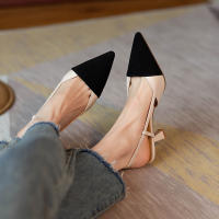 Tacones altos de punta francesa con correa recta y tacones gruesos, zapatos individuales con puntera y sandalias de aire en la espalda. - details 6