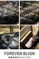 Bolso para mujer con letras de diamantes de lujo de marca Hong Kong2025Nueva moda de alto grado de un hombro bolsa de axilas - details 0