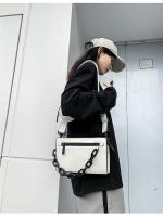 Nuevos bolsos para hombres y mujeres, bolsos de cadena personalizados de moda, bolsos de mensajero de hombro neutros y versátiles de moda, bolsos cuadrados pequeños. - details 34