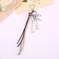 Llavero de cuerda de cuero tejido hecho a mano, decoración de bolso antipérdida, llavero trenzado delicado, INS tejido a mano - details 6