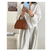 Nuevo estilo de mujer tallada hueca, bolso de cesta cruzado de alta gama a la moda para el trabajo - details 2