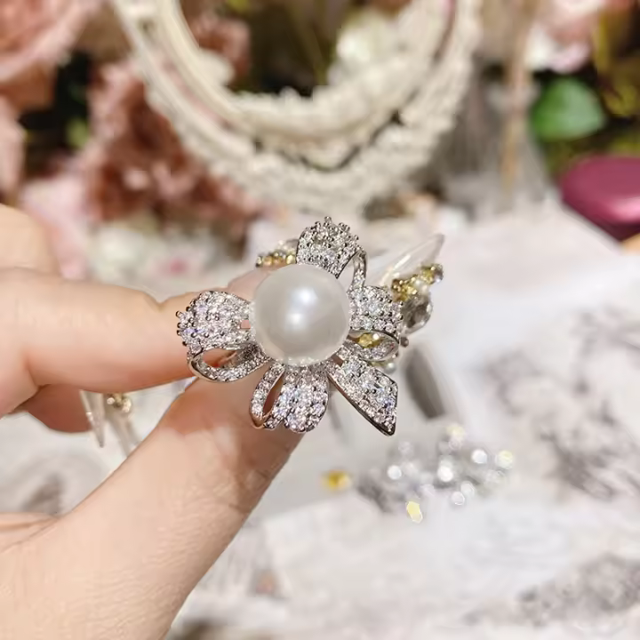 Elegante conjunto de perlas con lazo de hadas, anillo de diseño tridimensional único de alta gama chapado en oro para mujer - 1