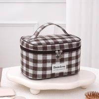 Bolsa de maquillaje a cuadros de gran capacidad, bolsa de aseo de viaje cuadrada de estilo coreano, bolsa de almacenamiento, bolsa de cosméticos de mano para mujer - details 2