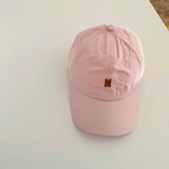 Gorra de béisbol Simple de Color caramelo para niños, gorra de verano con letras N para niños y niñas, gorra con visera de secado rápido para exteriores, gorra con protección solar para niños - 1