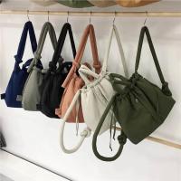 Bolso de mano acolchado de nailon informal para mujer, bolsos de hombro tipo bandolera suaves de diseñador, bolsos Vintage simples de gran capacidad, mochila de lujo de alta gama 2023 - details 4