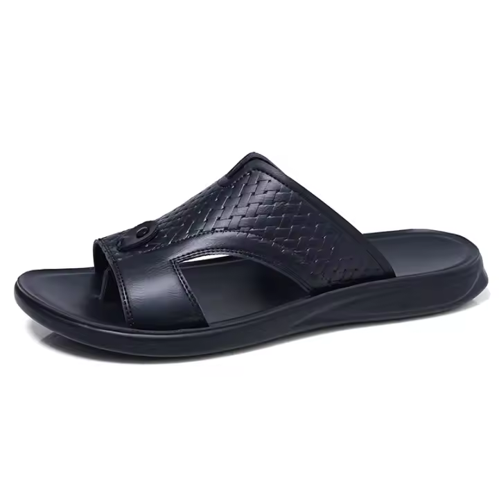Sandalias sandalias de cuatro estaciones antideslizantes y resistentes al desgaste de los hombres desgaste interior y exterior verano nueva versión coreana zapatos de playa de gran tamaño - 1