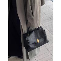 Bolso pitot negro de gran capacidad para mujer 2025 nuevo bolso de mensajero de viaje de moda de alta gama - details 3