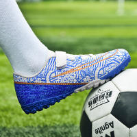 Tacos de fútbol para niños y niñas, zapatillas deportivas para interiores y exteriores - details 4