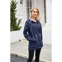 Camiseta impermeable con capucha a rayas de manga larga para mujer, longitud media - details 68