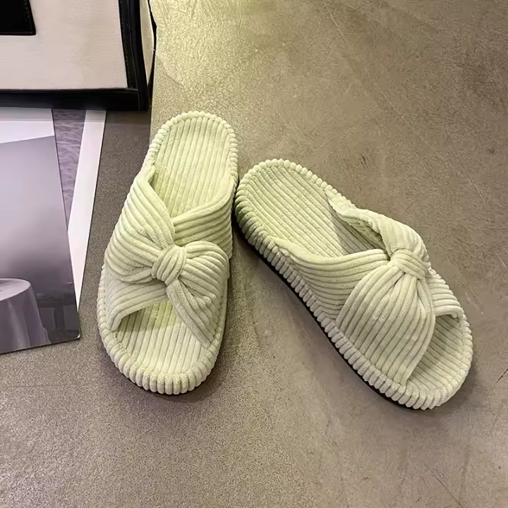 Fondo de Zapatillas de Algodón Suave y Cómodo Tamaño Grande, Cruzado Plano, Estilo Mariposa, Fondo Grueso Pegajoso - 1