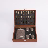 Set Premium Vino/Whisky con Ajedrez - Caja Madera Noble, Acero Inox y Cuero PU, Incluye Sacacorchos + Copa 225ml + Pipa, Ideal para Regalos de Hombre, Camping y Fiestas - details 6