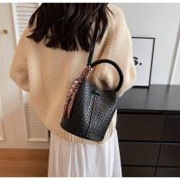 Bolsos Pequeños Populares Nuevos Bolsos De Mensajero De Hombro Versátiles De Moda Bolsos De Cubo Portátiles - details 3