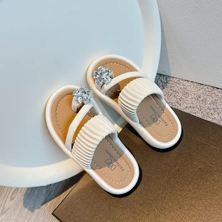 Zapatillas versátiles para exteriores para niños y niñas, zapatos planos con flores de cristal, zapatos de playa a la moda para vacaciones, novedad verano 2024 - 1