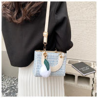 Bolso Cruzado de Moda para Mujer de Alta Gama Primavera-Verano 2025 Bolso de Lana Tendency para Organizadores de Maquillaje y Belleza - details 10