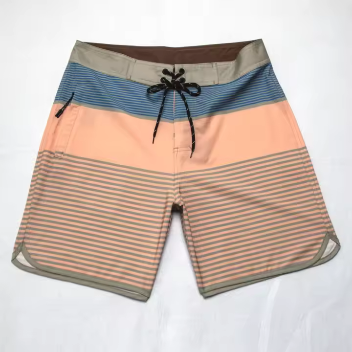 Traje de baño a rayas para hombre, de alta elasticidad, secado rápido, impermeable, tipo bermuda. - 1