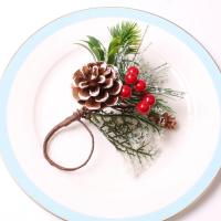 Anillos de Servilletas de Navidad y Accesorio de Mesa para 6 Piezas con Diseño de Brotes de Pino y Bayas en Estilo Rústico y Granja Material Plástico - details 2