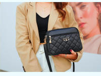 Bolso bandolera acolchado de PU con hombro cuadrado pequeño para mujer, versátil, de moda - details 9
