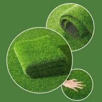 Simula césped artificial verde, alfombra antideslizante de ocio, decoración de jardín y patio. - details 5