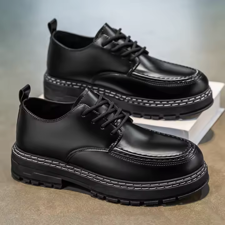 Primavera 2025 nueva tendencia negra retro zapatos casuales de gran tamaño para hombres zapatos de cuero de negocios británicos zapatos de trabajo de vestir. - 1