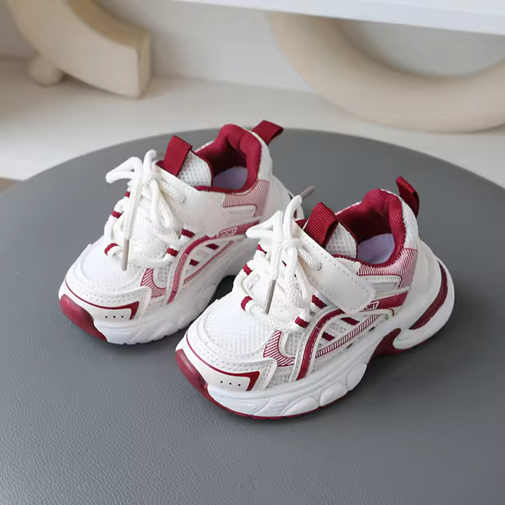 Nuevos niños pequeños zapatos blancos zapatos de malla. - 1