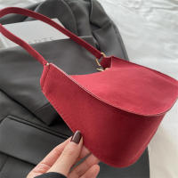 Bolso Hobo pequeño con textura roja para mujer, bandolera de un solo hombro, a la moda - details 26