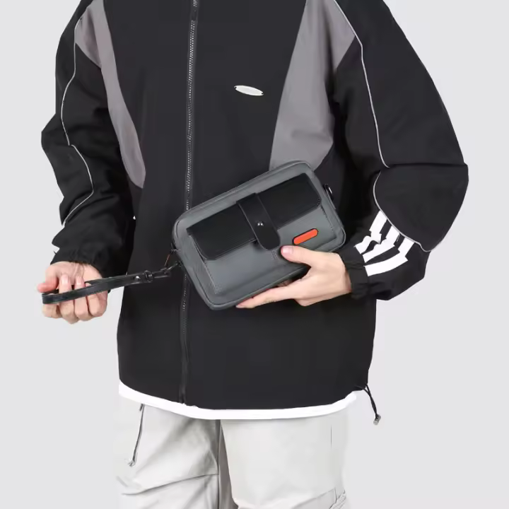Mochila cruzada para hombre, bolsa de almacenamiento de viaje informal para senderismo, bolso cuadrado pequeño de un solo hombro para deportes al aire libre - 1