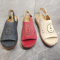 Women Hollow Out Flat Sandals Solid Color Ankle Strap Non-slip Open Toe Shoes Retro Outdoor Sandals - details 4