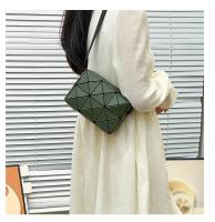 Bolso tipo caja de Cupido acolchado de estilo japonés, nuevo Mini bolso de hombro geométrico, bolso cruzado para teléfono - details 15