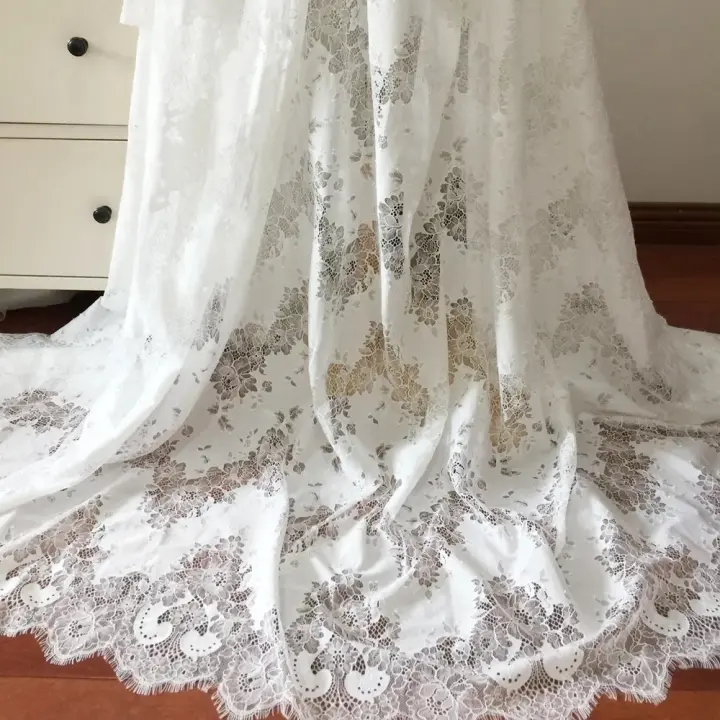Encaje de Lana Negro Plata para Adornos de Vestidos 150cm Tela de Costura Adecuado para Sastre y Aplicaciones Poliéster - 1