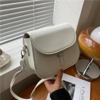 Bolso cruzado de cuero PU para mujer, cartera pequeña de diseñador, semicircular, estilo Retro, a la moda - details 6