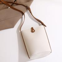 Bandolera de cuero de PU exquisita a la moda, bolso cruzado informal con cremallera para mujer, bolso de mano Simple de gran capacidad, uso diario - details 23