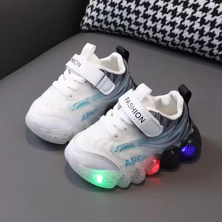 Nuevos niños zapatos ligeros tesoro de las mujeres zapatos de suela blanda para niños pequeños zapatos de moda - 1