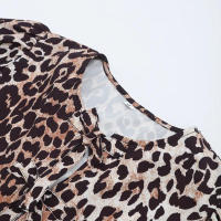Elegante camisa delgada con tirantes huecas de leopardo para mujeres, blusa de manga corta o blusa de cuello - details 0