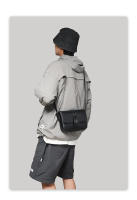 Nueva bolsa de mensajero de alta gama para niños, bolso de hombro tipo satchel para hombres, bolso de mano cuadrado pequeño y moderno para mujeres. - details 7