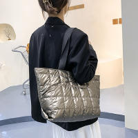 Bolso de mano de algodón con almohadilla espacial para mujer, bolsa de viaje de hombro acolchada, de gran capacidad, impermeable, a la moda, Invierno - details 38