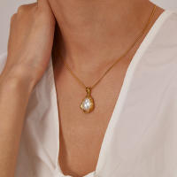 Collar con colgante de perlas de temperamento de acero inoxidable para mujer, diseño de nicho que combina con todo - details 2