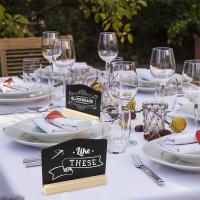 Paquete de 12 Mini carteles de pizarra, tableros de tiza para notas de cocina con soportes, tablero de mesa pequeño para mensajes de pizarra de 10x7,2 cm - details 3
