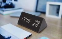 Reloj despertador de madera con pantalla LED de tiempo, cargador USB, detección de humedad y temperatura, despertador Digital para mesita de noche - details 11