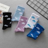 Calcetines de algodón con diseño de nubes dulces, cielo azul, estilo universitario, medias femeninas de estilo Ins, calcetines de tubo medio, estilo coreano - details 1