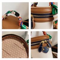 Bolso de cubo para mujer, bolsa de cilindro cruzado, un hombro, portátil, a la moda, novedad de 2023 - details 12