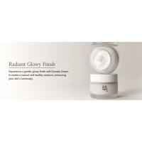 2% niacinamide, balancing oil and moisture while safeguarding your skin from external stressors