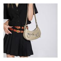 Bolso de mensajero de textura premium de verano para mujer 2024 nuevo bolso de bajo de nicho plateado de moda bolso de locomotora punk de hombro - details 5