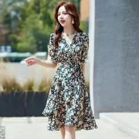 Vestido floral dulce francés para mujer en verano 2025, nueva falda adelgazante que abraza la cintura - details 1
