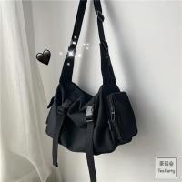 De lona a bolso cruzado de moda para mujer, bolso de hombro de color sólido, gran capacidad, estilo informal, adecuado para hombres jóvenes. - details 13